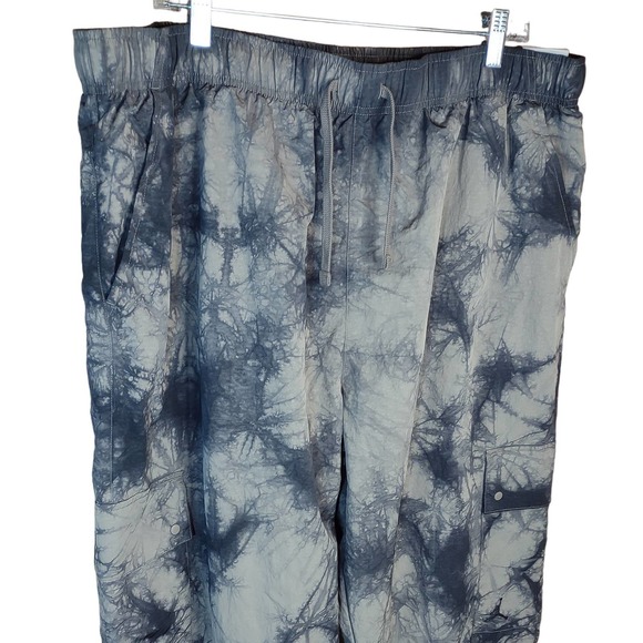 Jordan Black and Gray Tie-Dye Lined Track Pants - Picture 6 of 6